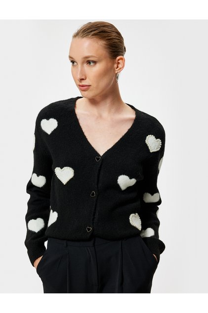 Heart-Shaped Knitwear Cardigan with V-Neck and Buttons, Detailed with Pearl Embroidery