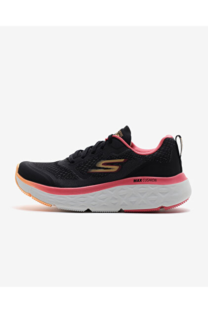 Skechers MAX CUSHİONİNG DELTA - ULTİMATE ENDURANCE Kadın Siyah