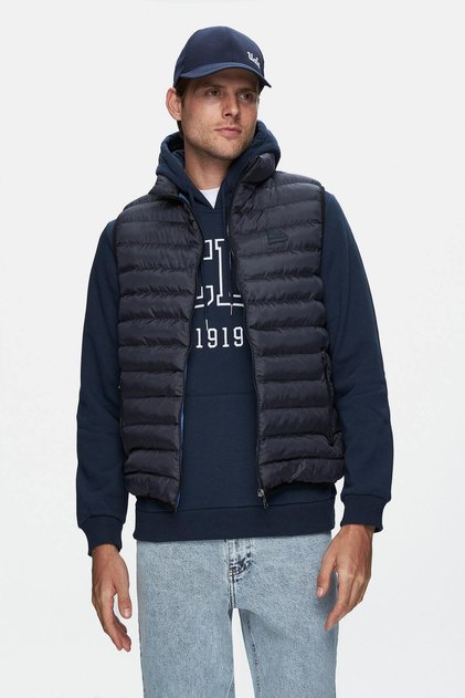 Blume Navy Blue Zipped and Pocketed Polyester Standard Fit Men's Vest