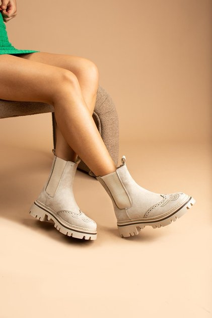 Maureen Women's Boots&Bootie Front Patterned Side Elastic Beige Suede