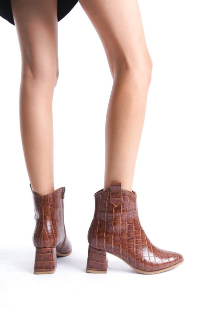 Tan Crocodile Cowboy Style Short Pointed Toe Thick Heeled Women's Boots