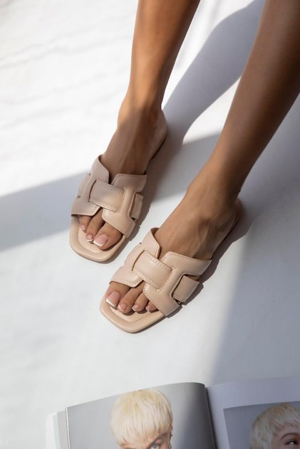 Huxx Women's Single Strap Casual Leather Slippers Beige