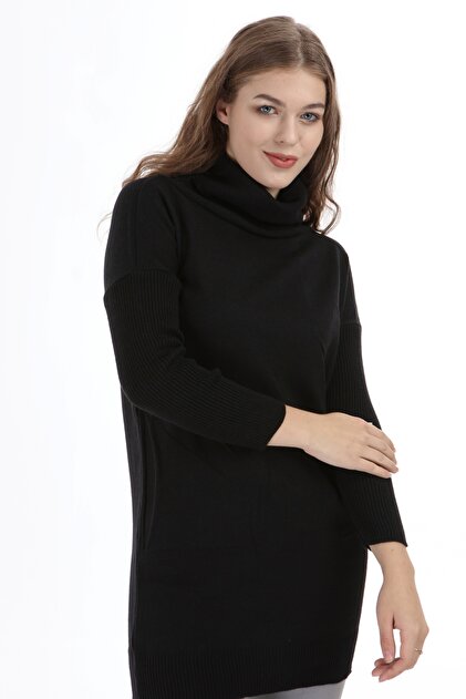 Women's Black Pocket Sweater