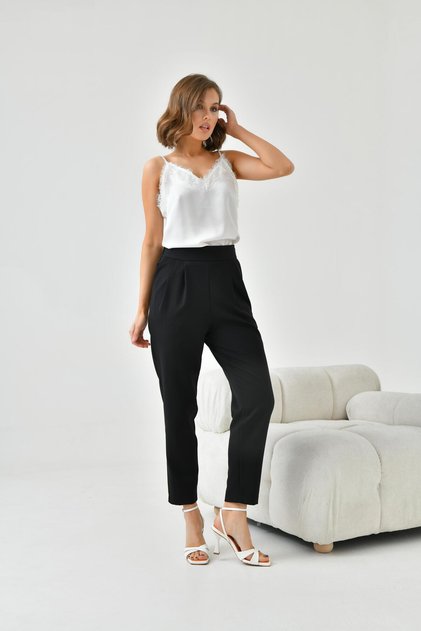 Women's Elastic Waist Pleated Narrow Leg Trousers Black 30744