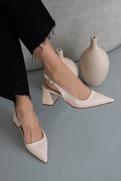 Stefan Women's Patent Leather Heeled Shoes Beige