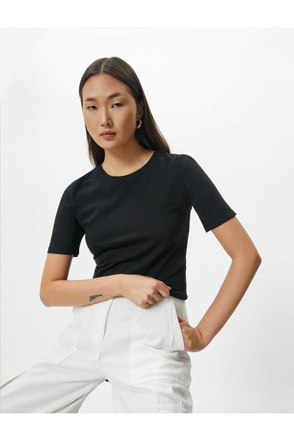 Women's Black T-Shirt 4SAK60006EK