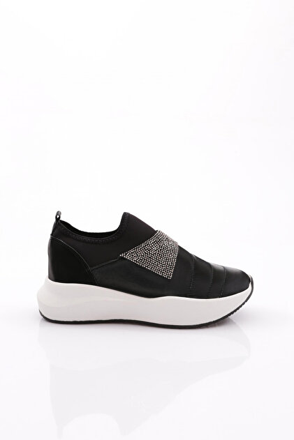 0106 Women's Stoned Front Sports Shoes