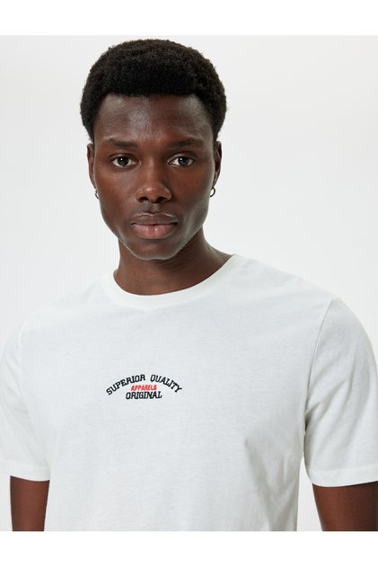 Tricou Slim Fit Slogan Imprimat Mânecă Scurtă Decolteu Bumbac