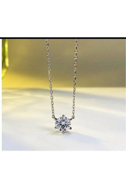 Women's Chain Necklace with Stones to Complete Your Elegance