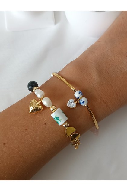 Single Blue Flower Porcelain Bead Detail & Special Design Charm Bracelet