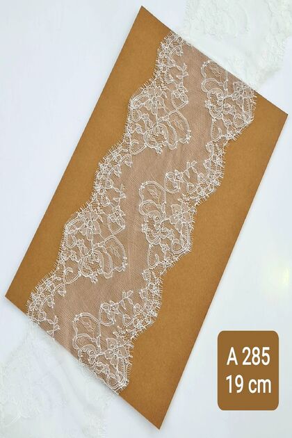 Beyaz Sakallı Kirpikli Dantel 19 Cm (3 MT)