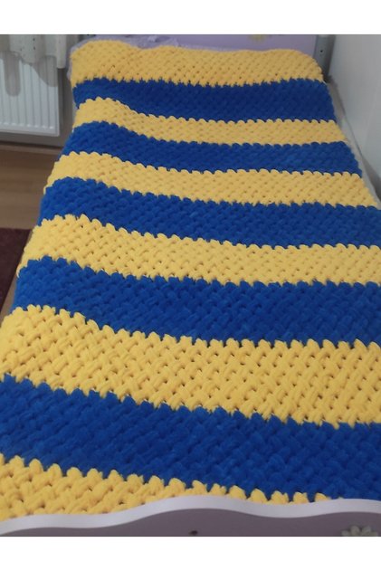 Hand Knitted Puffy Single Blanket