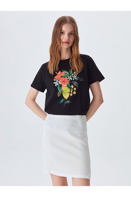 Short Slit White Skirt