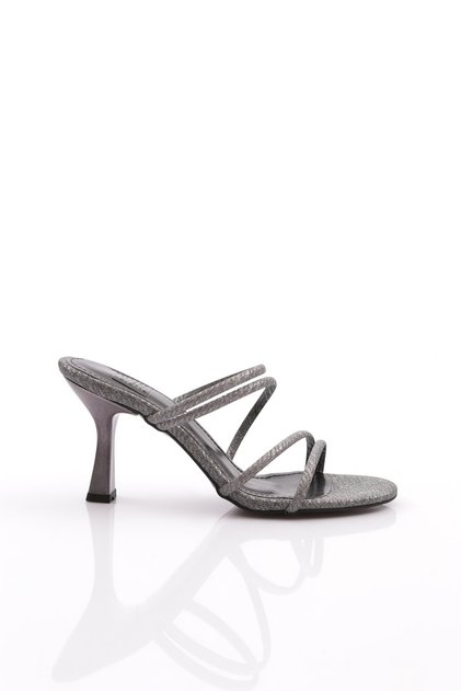 905 Women's Stripe Detailed Heeled Slippers