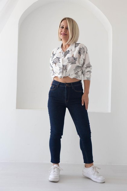 4670 Narrow Leg Push up Jean