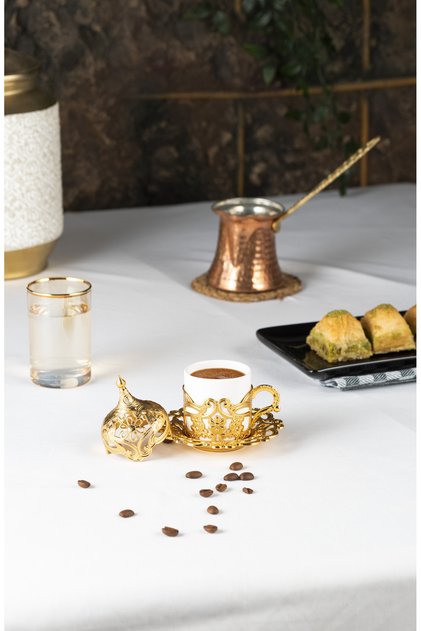Porcelain Motif Coffee Cup (358)