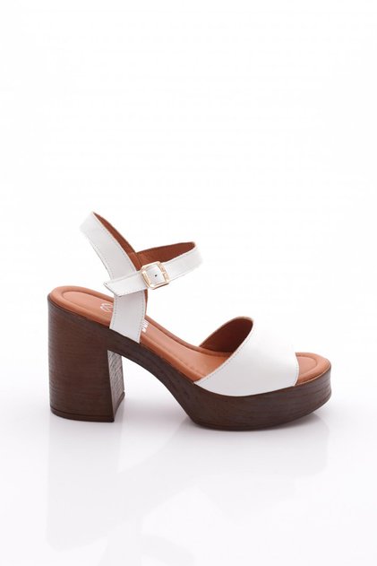 2004 Women's Heeled Sandals