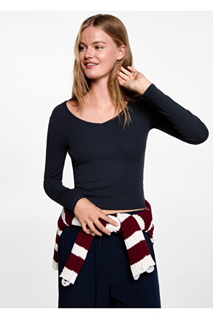 T-shirt Donna Trendyol Basic | Girocollo A V Morbida | Vestibilità Slim In Cotone Riciclato