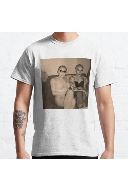 Loose Fit Unisex Trixie Katya Behind The Scenes Design Printed T-shirt