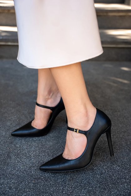 Omera Black Single Strap Gold Buckle Detailed Women's Heeled Shoes