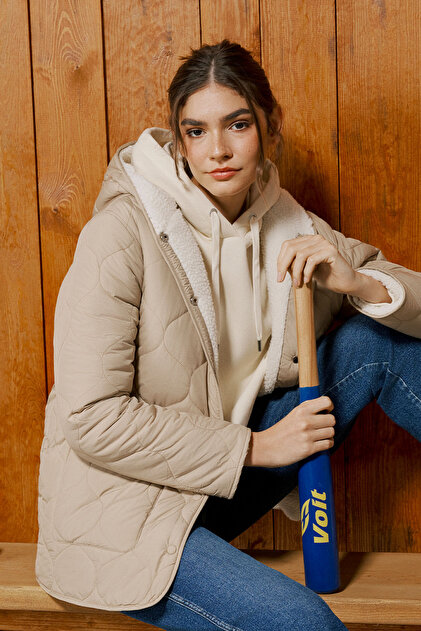 レオナールスポーツ✨ジャンパー　薄手中綿入り　ベージュ　M　プリントトリム Wrangler Loose Fit Rahat Kesim Kapüşonlu Çift Taraflı Sherpa