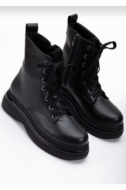 Black Leather Zippered Women's Bootie