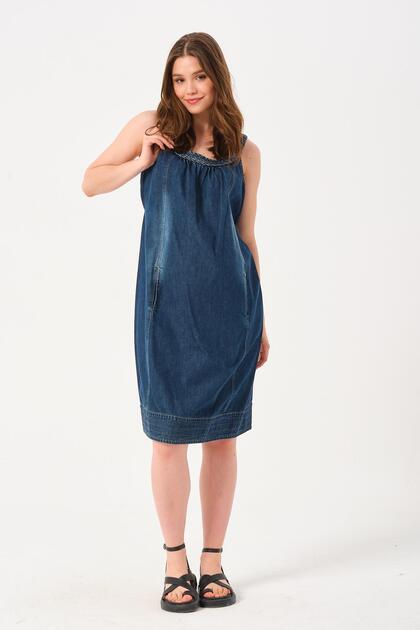 Maternity Knitted Collared Zero Sleeve Denim Dress Blue