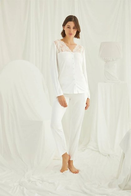 Women's Ecru Lace Shoulder Buttoned Front Pajama Set 18201