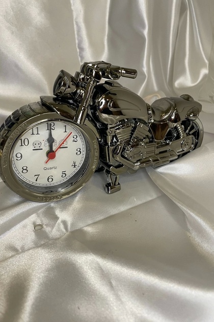 Motor Metal Saat El Yapımı Biblo Kalemlik Motosiklet Yarış Motoru Plastik Pilli Alarmlı