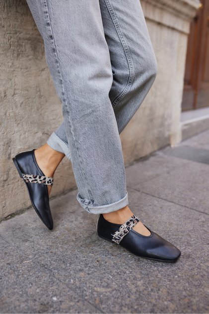 Reyes Women's Black Leopard Detail True Leather Shoes