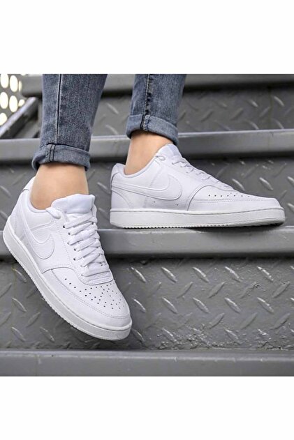 court vision low outfit