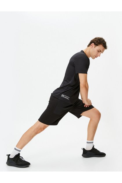 Sports T-Shirt Slogan Printed on the Back Crew Neck Short Sleeve