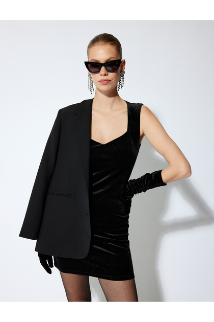 Kalp Yaka Kolsuz Slim Fit Kadife Mini Abiye Elbise