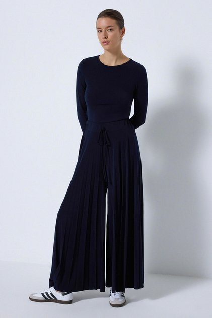 Pleated Knitted Pant