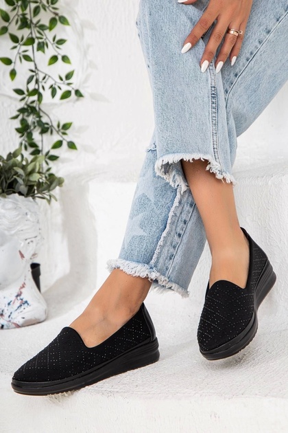 Women's Daily Classic Waterproof Leather Sneakers