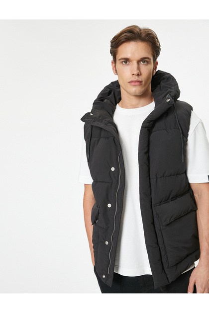 Inflatable Vest with Hood and Pockets, Zipper Closure