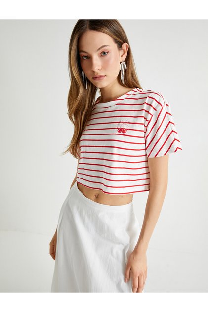 X Tuba Unsual - Cherry Print Detailed Crop T-Shirt Short Sleeve Crew Neck Cotton