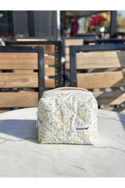 Daisy Patterned Makeup Bag - Small Size