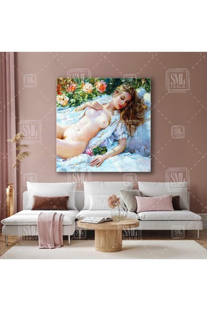 Çiçekler Içerisinde Uzanan Model Yağlı Boya Efektli Kare Kanvas Tablo