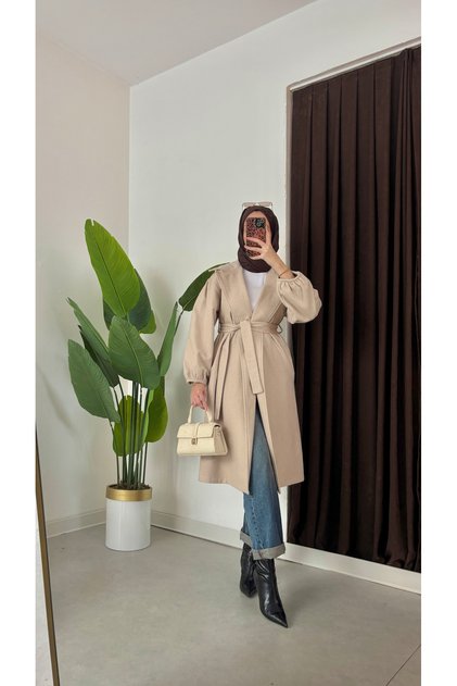 Kolları Büzgülü Seyyar Kuşaklı Oversize Kesim Bornoz Tip Kaşe Kadın Kaban