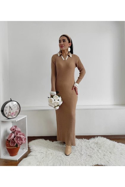 Yakalı Yırtmaç Detay Triko Elbise