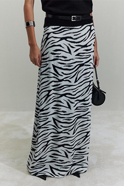 Weißer Zebra-Maxi-Satinrock