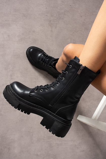 Women's Lace-Up Zippered Black Leather Boots