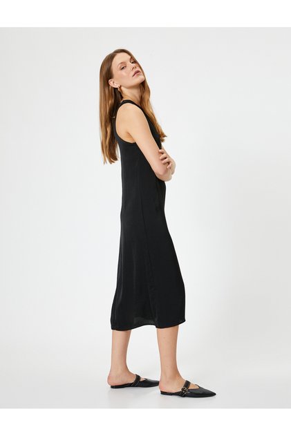 Sleeveless Midi Dress Round Neck A-Line