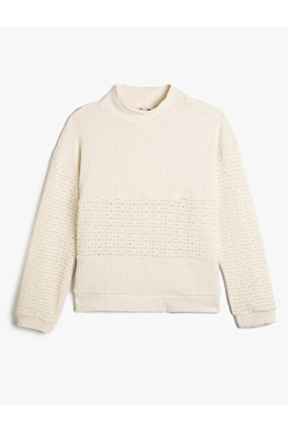 Knitted Motif Sweater Half Turtleneck