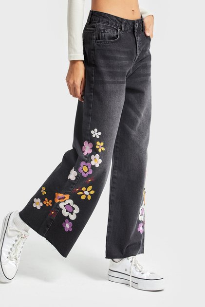 Women’s Dark Smoke Color Floral Embroidered Culotte Fit Design Denim Jean
