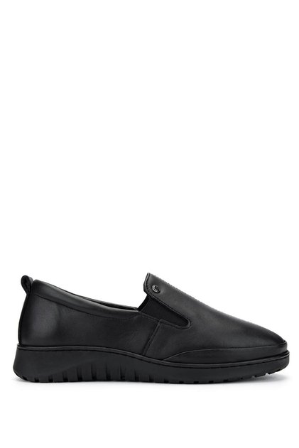 Woman's Genuine Leather Black Leather Casual Shoes