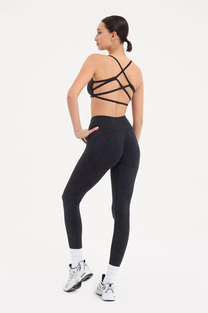 سروال رياضي من Glowfit درزة مخفية عالي الخصر ومرن للتشكيل و يبرز انحناءات الجسم سروال ضيق