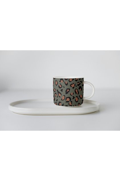 Porcelain colored leopard printed nescafe cup