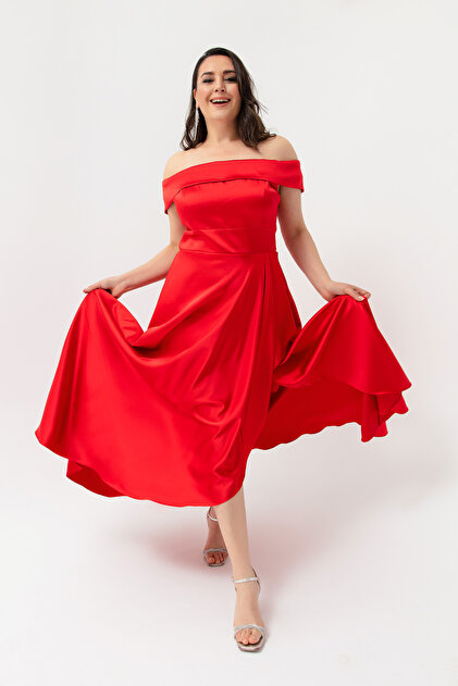 Lafaba Women's Red Boat Neck Plus Size Satin Evening Dress & Graduation  Dress- Trendyol